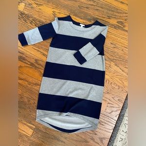 Gap sweatshirt dress with 3/4 sleeves